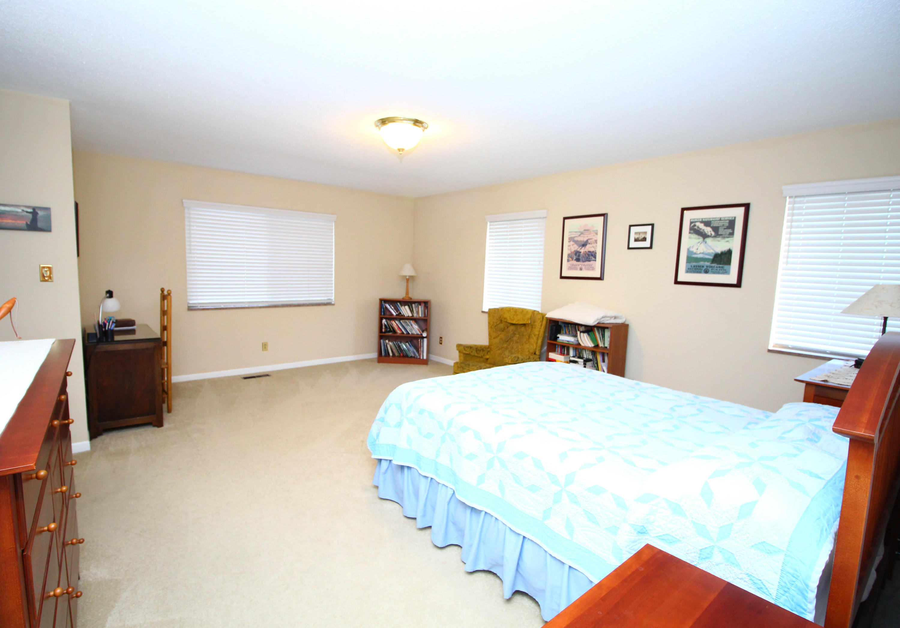 7821 Widdecomb Road Powell, TN 37849 - Photo 2 of 20 IMG_2597