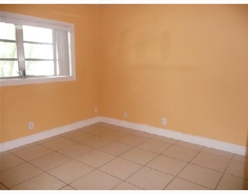 864 Coventry Street Boca Raton, FL 33487 - Photo 5 of 14 Additional Photo