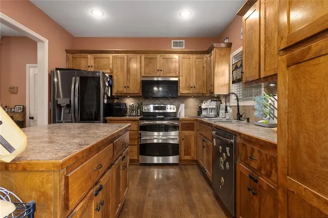 $265,000 | 1857 Praun Lane, Kansas City, KS 66102