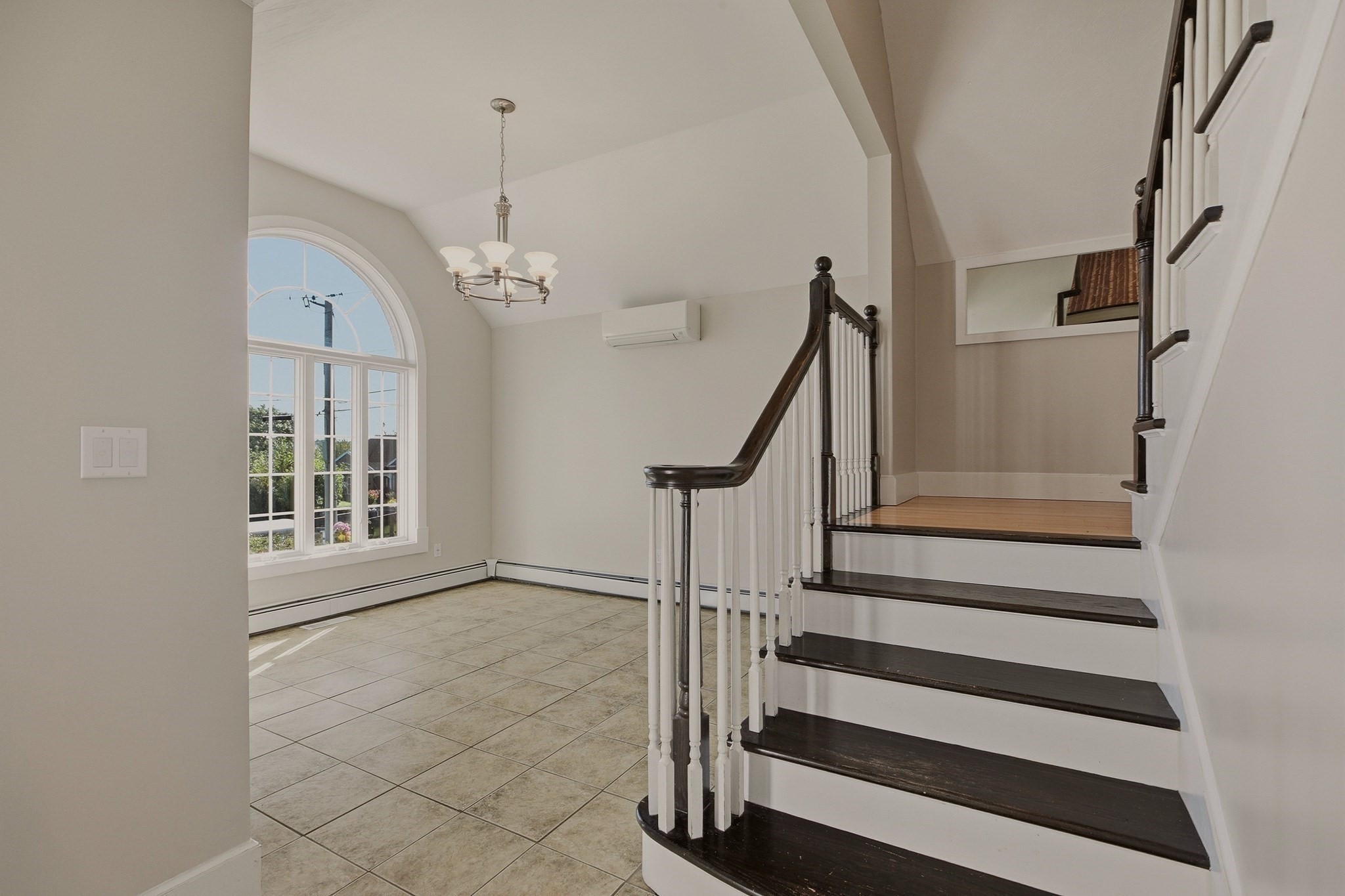33 Flores Way Fall River, MA 02721 - Photo 15 of 39 Gallery Image 15