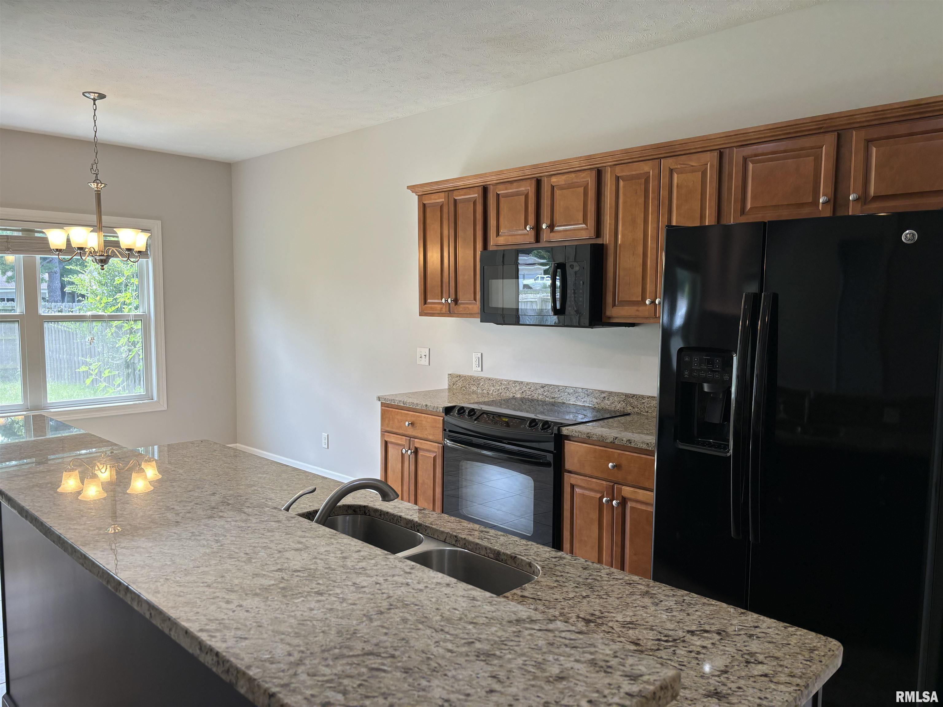 4632 Thompson Road Springfield, IL 62711 - Photo 5 of 15