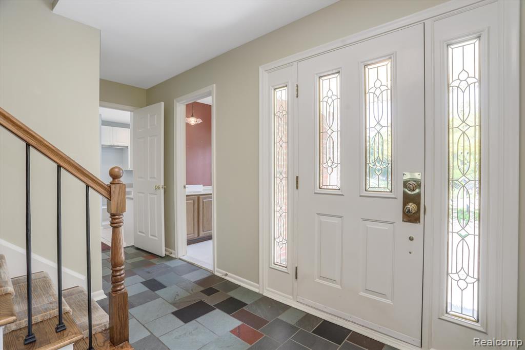 920 Spartan Court Rochester Hills, MI 48309 - Photo 15 of 41