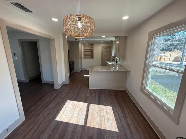 $169,900 | 314 East Madison Street, Overton, TX 75684