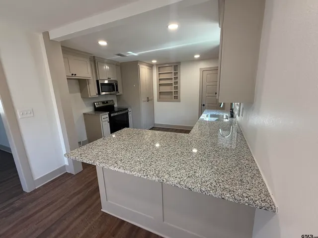 $169,900 | 314 East Madison Street, Overton, TX 75684