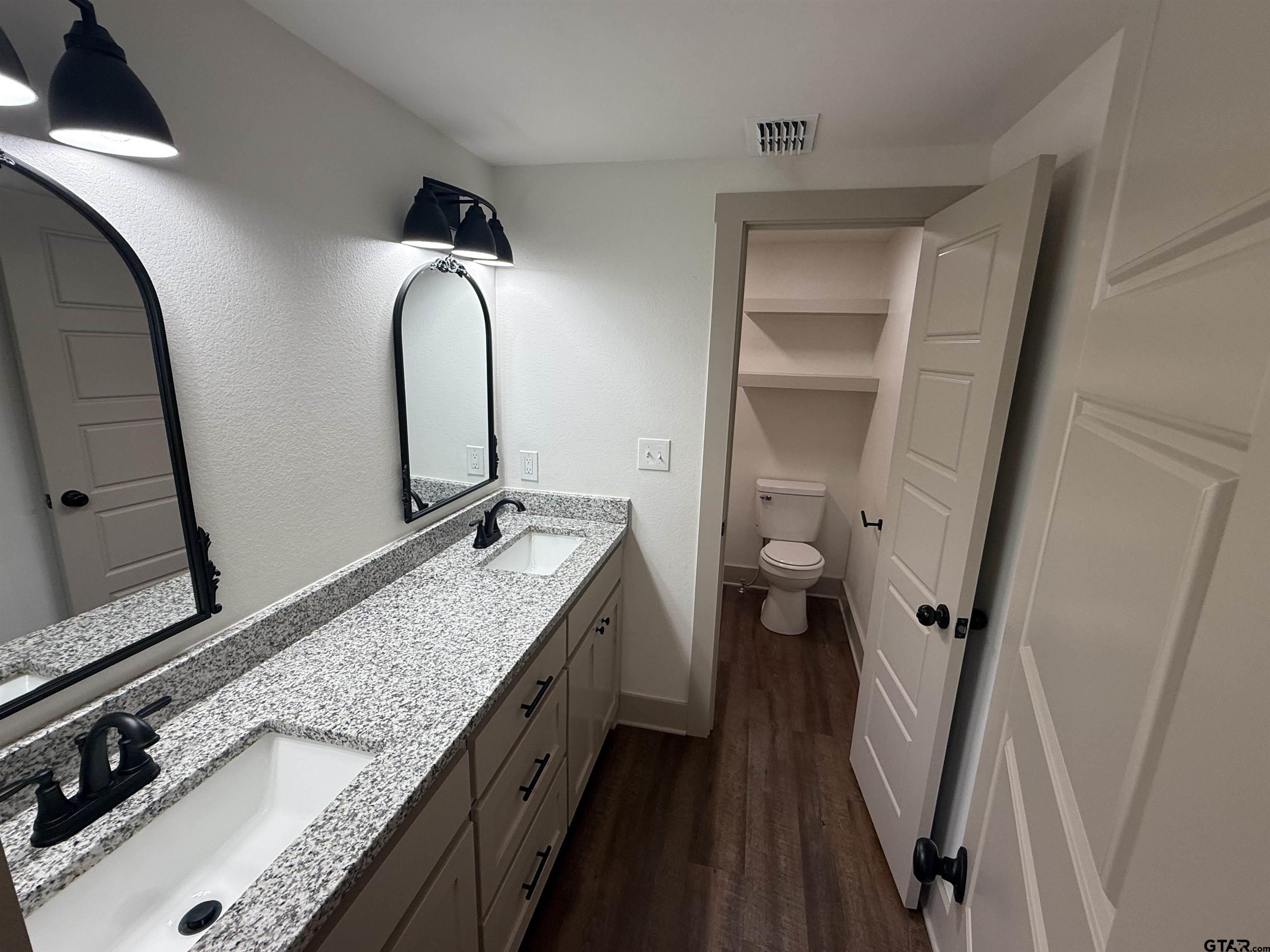 314 East Madison Street Overton, TX 75684 - Photo 5 of 22