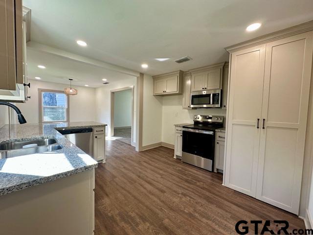 314 East Madison Street Overton, TX 75684 - Photo 10 of 35