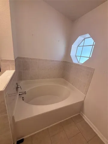 $1,950 | 6925 Hemlock Road, Ocala, FL 34472