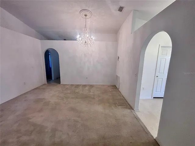 $1,950 | 6925 Hemlock Road, Ocala, FL 34472