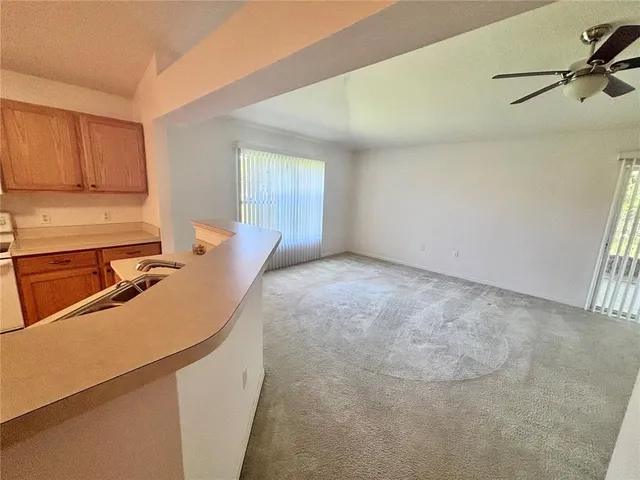 $1,950 | 6925 Hemlock Road, Ocala, FL 34472