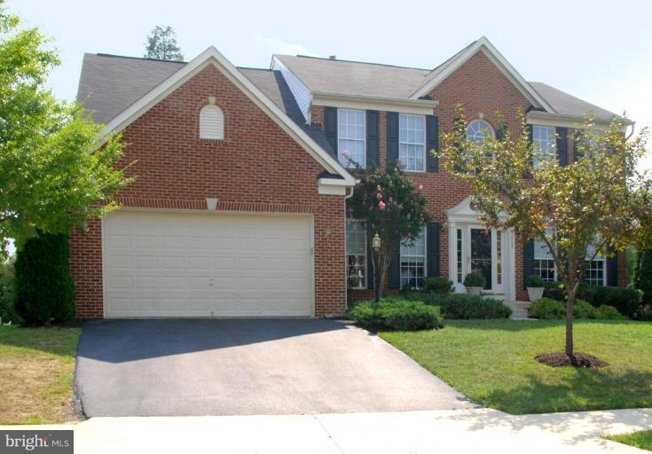 42703 Middle Ridge Place Broadlands, VA 20148 - Photo 1 of 30 Exterior (Main)