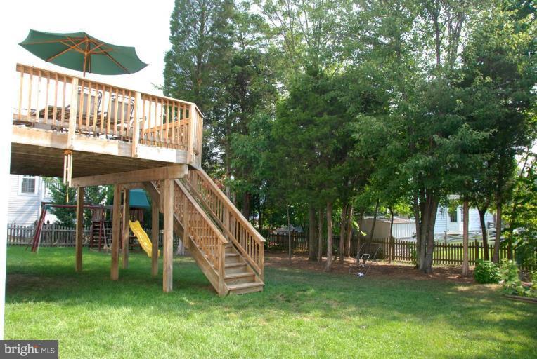 42703 Middle Ridge Place Broadlands, VA 20148 - Photo 27 of 30 Back yard