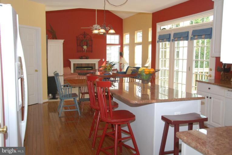 42703 Middle Ridge Place Broadlands, VA 20148 - Photo 29 of 30 Kitchen/Family Room
