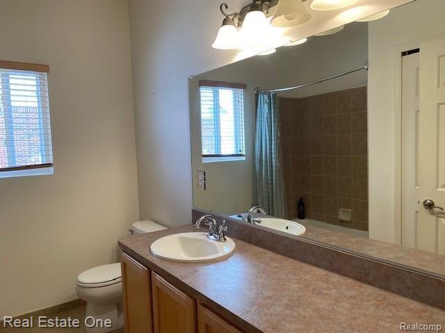 2193 Lagoon Drive Rochester Hills, MI 48309 - Photo 17 of 24