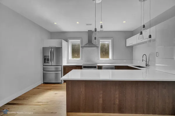 $3,650 | 2851 North Clybourn Avenue, Unit 1, Chicago, IL 60618