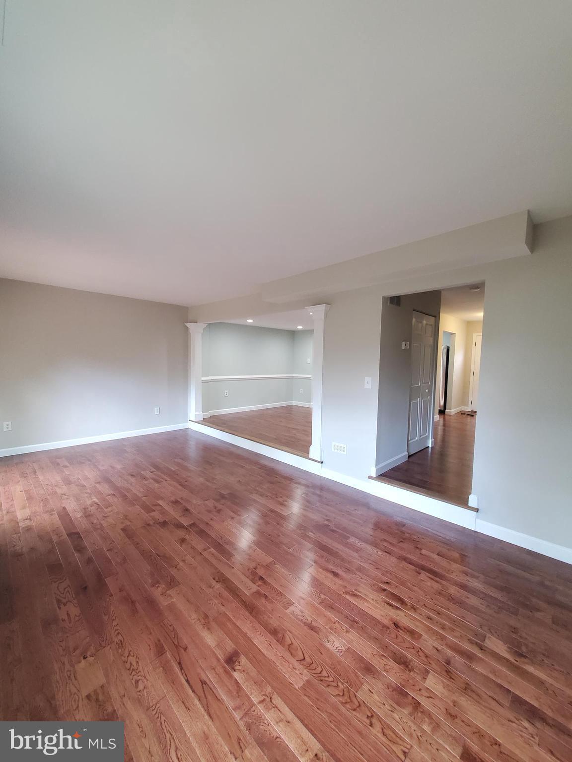 8092 Edinburgh Drive Springfield, VA 22153 - Photo 13 of 50 Open Floors