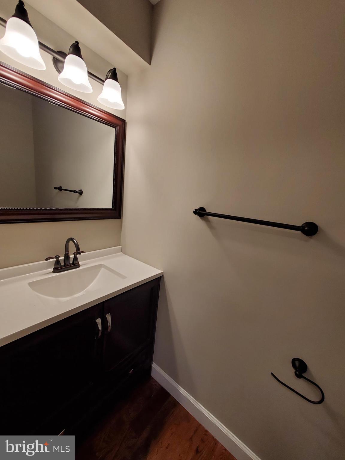 8092 Edinburgh Drive Springfield, VA 22153 - Photo 17 of 50 Powder Room