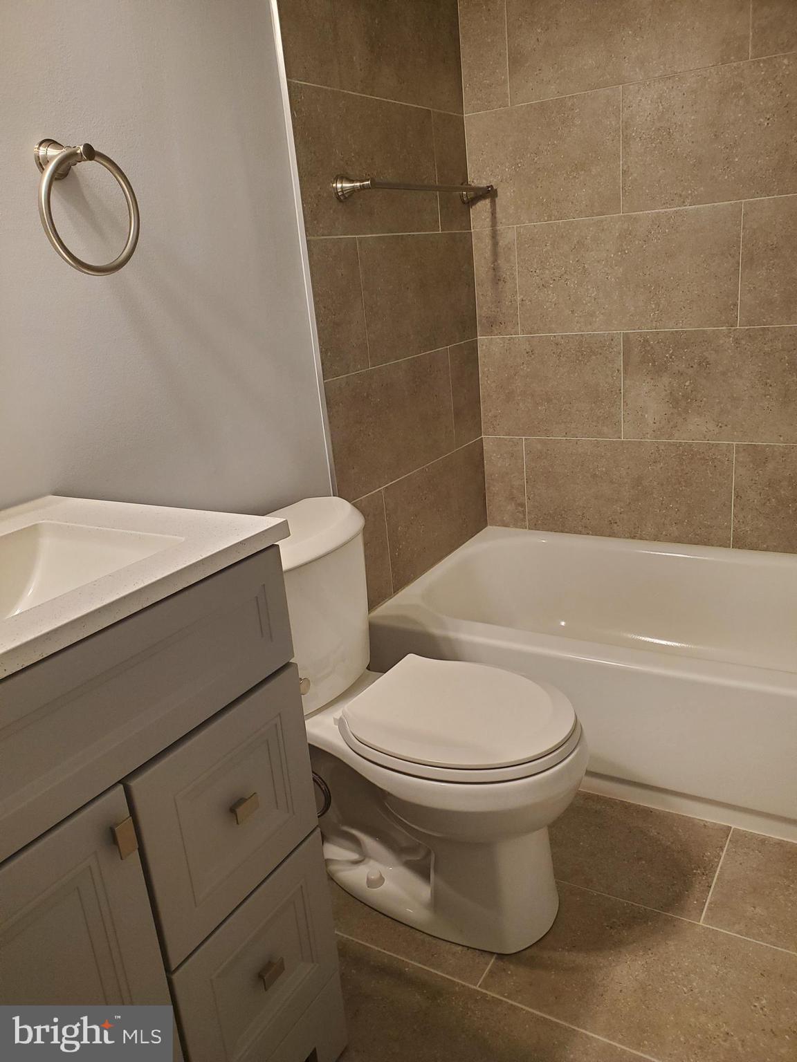 8092 Edinburgh Drive Springfield, VA 22153 - Photo 26 of 50 2nd Full Bath