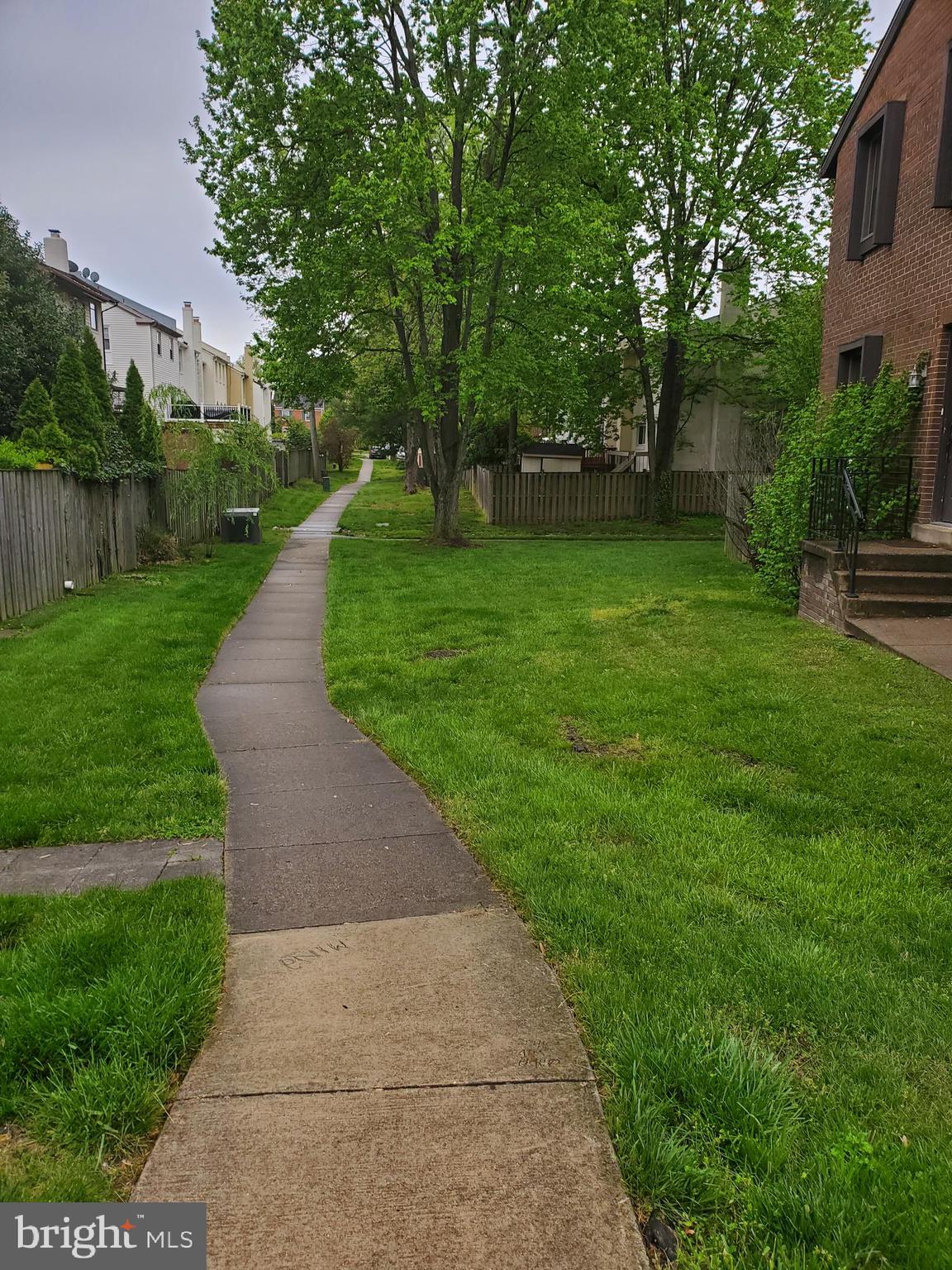 8092 Edinburgh Drive Springfield, VA 22153 - Photo 48 of 50 Rear