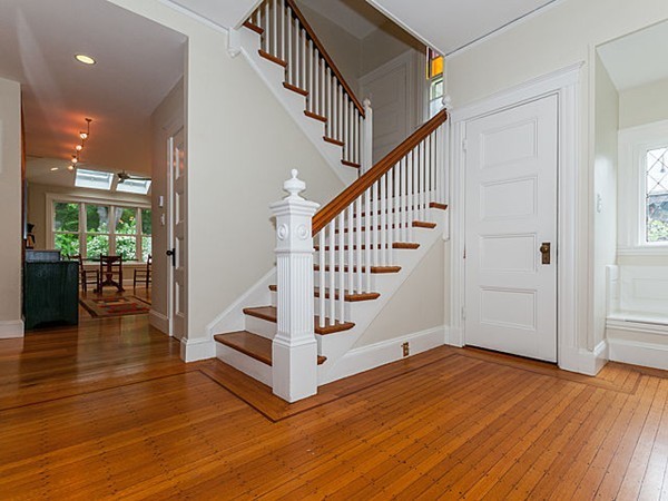 121 Allerton Road Newton, MA 02461 - Photo 3 of 23