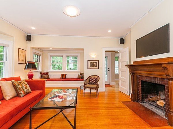 121 Allerton Road Newton, MA 02461 - Photo 4 of 23