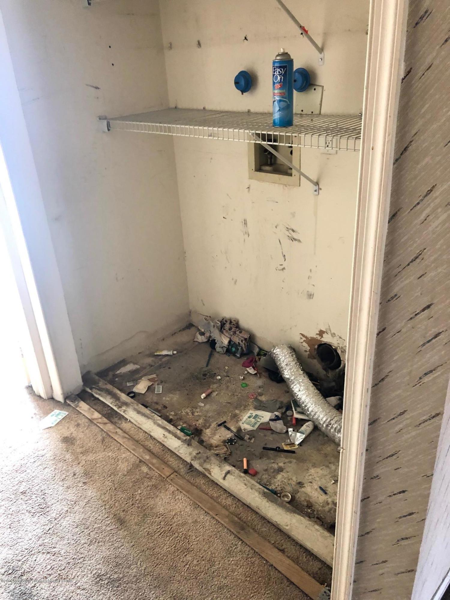 276 Sugar Maple Court Howell, NJ 07731 - Photo 3 of 16 a bathroom with a sink