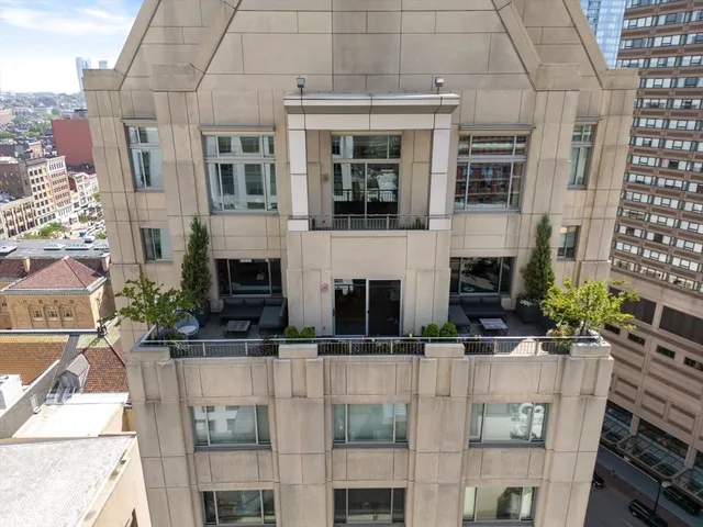 a view of building with an outdoor space