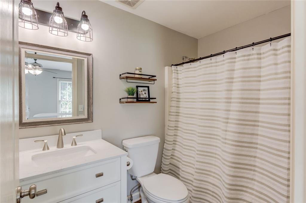 818 Oak Ridge Terrace Loganville, GA 30052 - Photo 37 of 70 Gallery Image 37