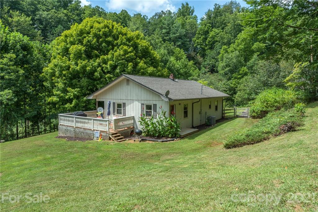 356 Buckner Branch Road Mars Hill, NC 28754 - Photo 2 of 45 Gallery Image 2