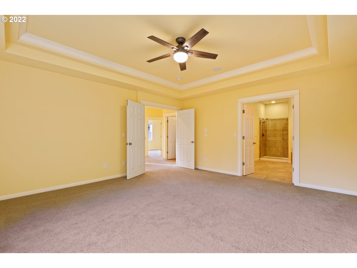 3237 Ridge Pointe Drive Forest Grove, OR 97116 - Photo 19 of 32 a view of a livingroom with a ceiling fan and window