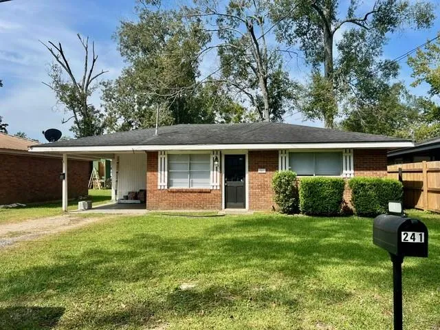 $1,300 | 241 Grove Street, Ponchatoula, LA 70454