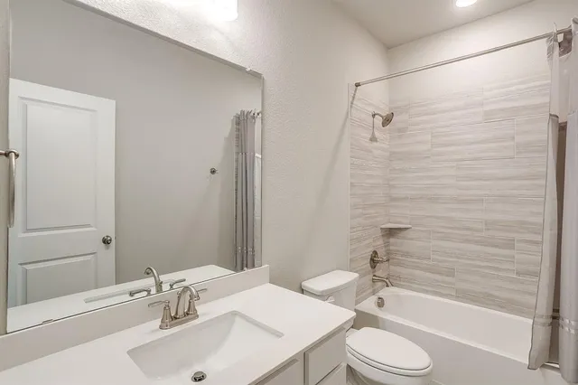 $624,000 | 2733 Stadium View Drive, Fort Worth, TX 76118