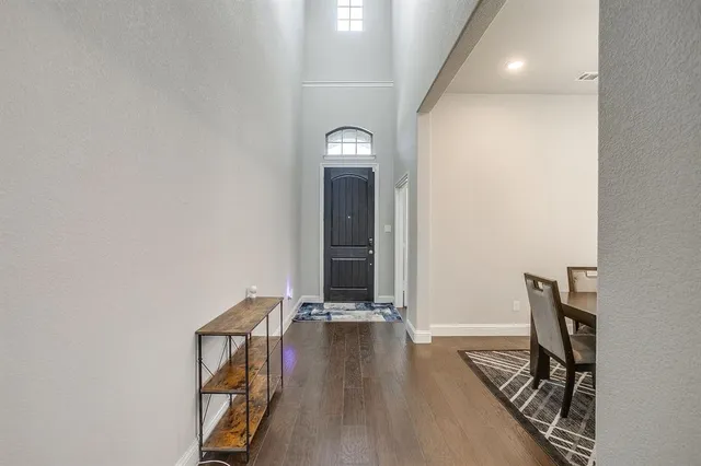 $624,000 | 2733 Stadium View Drive, Fort Worth, TX 76118