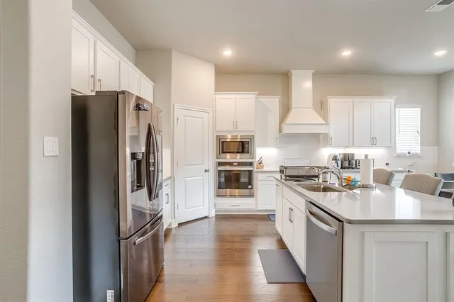 $624,000 | 2733 Stadium View Drive, Fort Worth, TX 76118