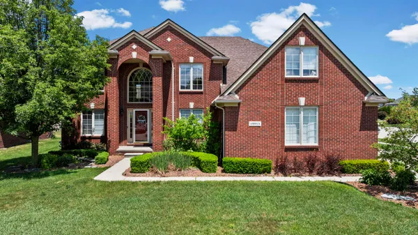 $649,900 | 18913 Strongford Drive, Macomb, MI 48044