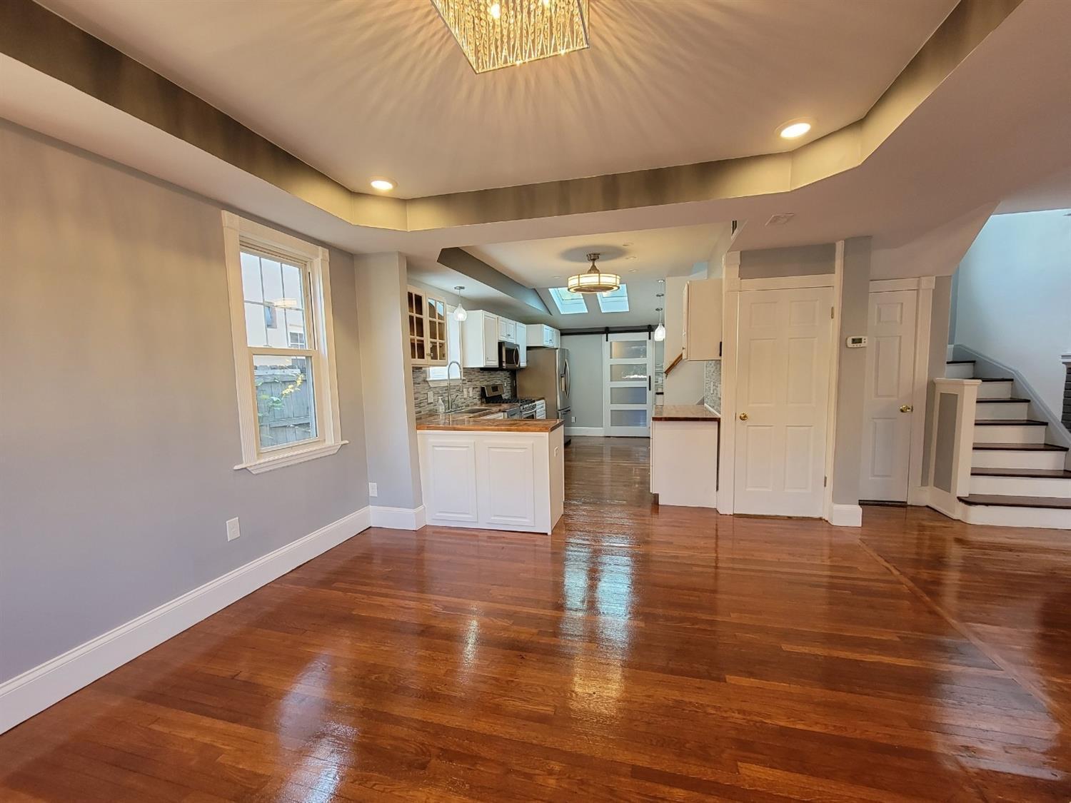 4826 Reading Road Cincinnati, OH 45237 - Photo 6 of 34