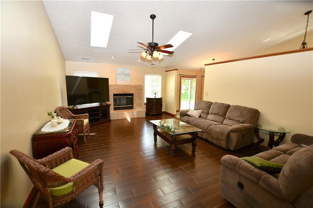 13073 Britton Ridge Fishers, IN 46038 - Photo 2 of 13 Gallery Image 2