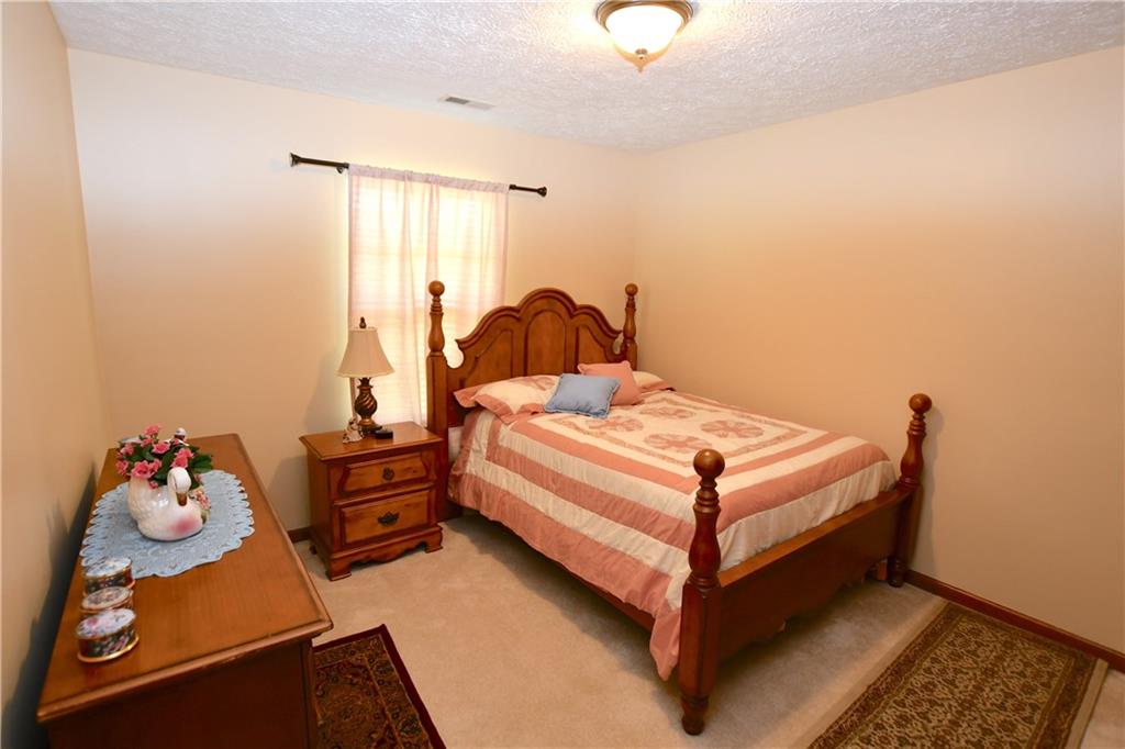 13073 Britton Ridge Fishers, IN 46038 - Photo 11 of 13 Gallery Image 11