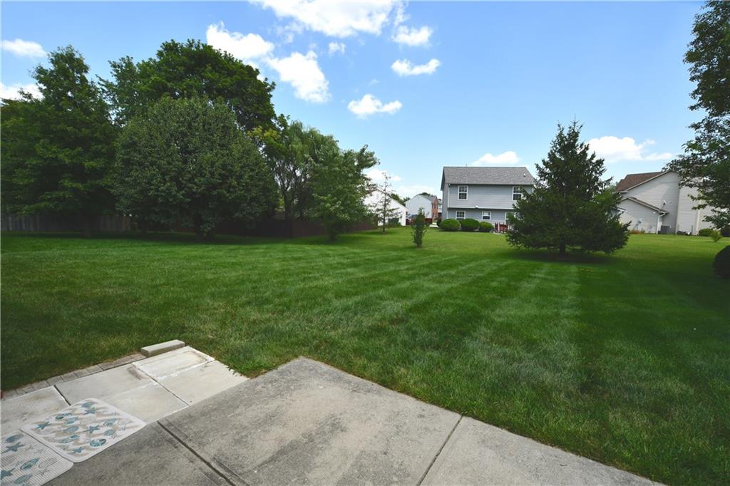 13073 Britton Ridge Fishers, IN 46038 - Photo 12 of 13 Gallery Image 12
