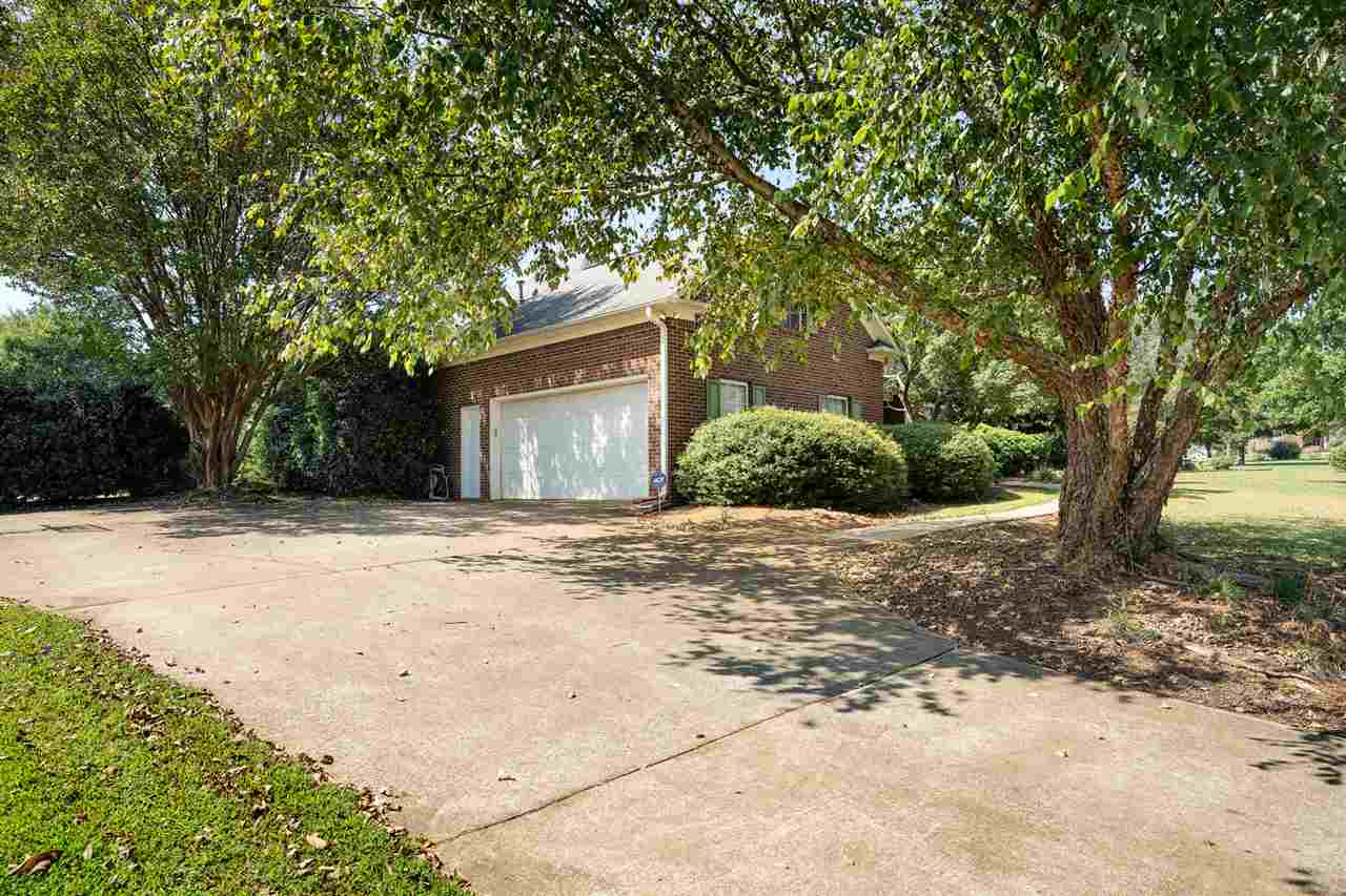 106 Barley Mill Road Moore, SC 29369 - Photo 2 of 26 Gallery Image 2