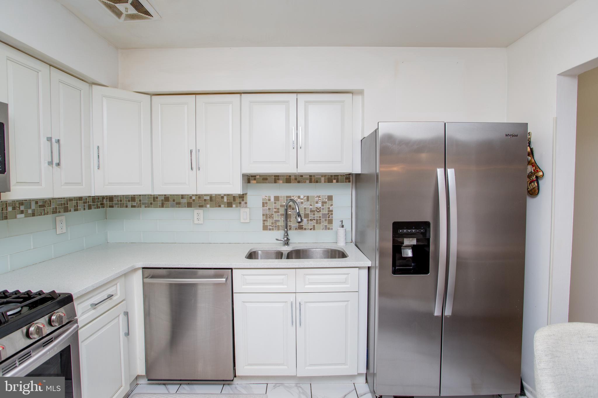 48 Bonnie Gellman Court, Unit B48 Philadelphia, PA 19114 - Photo 24 of 70