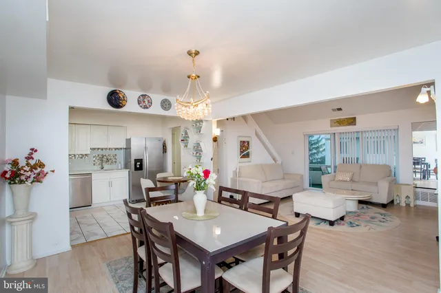 $278,000 | 48 Bonnie Gellman Court, Unit B48, Philadelphia, PA 19114