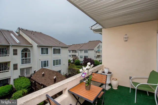 $278,000 | 48 Bonnie Gellman Court, Unit B48, Philadelphia, PA 19114