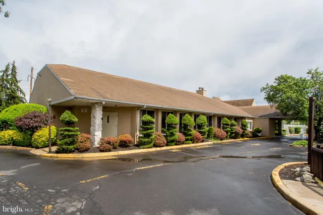 $278,000 | 48 Bonnie Gellman Court, Unit B48, Philadelphia, PA 19114