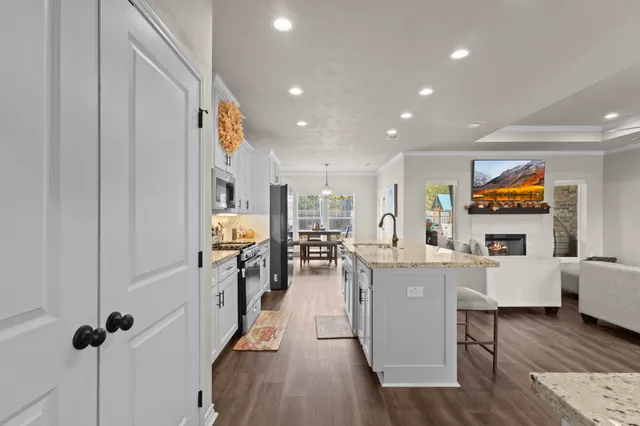 $305,000 | 2175 Willowglen Drive, Beaumont, TX 77707