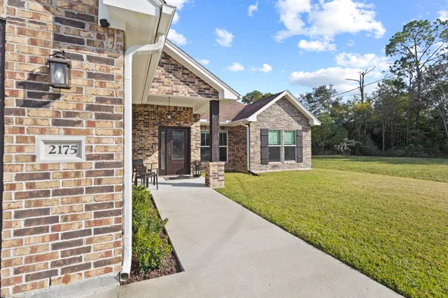 $305,000 | 2175 Willowglen Drive, Beaumont, TX 77707