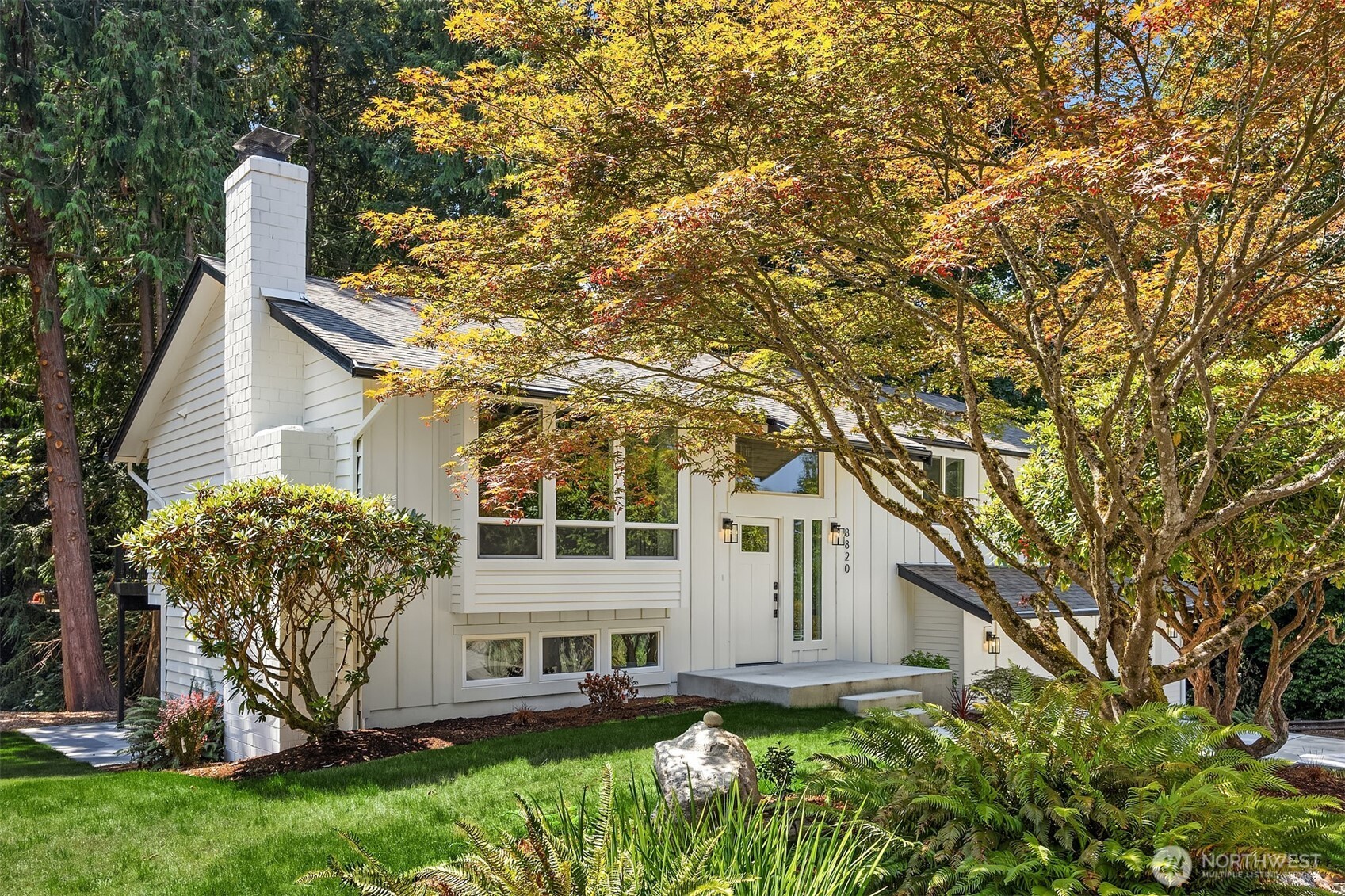 8820 194th Street Southwest Edmonds, WA 98026 - Photo 4 of 40 Gallery Image 4