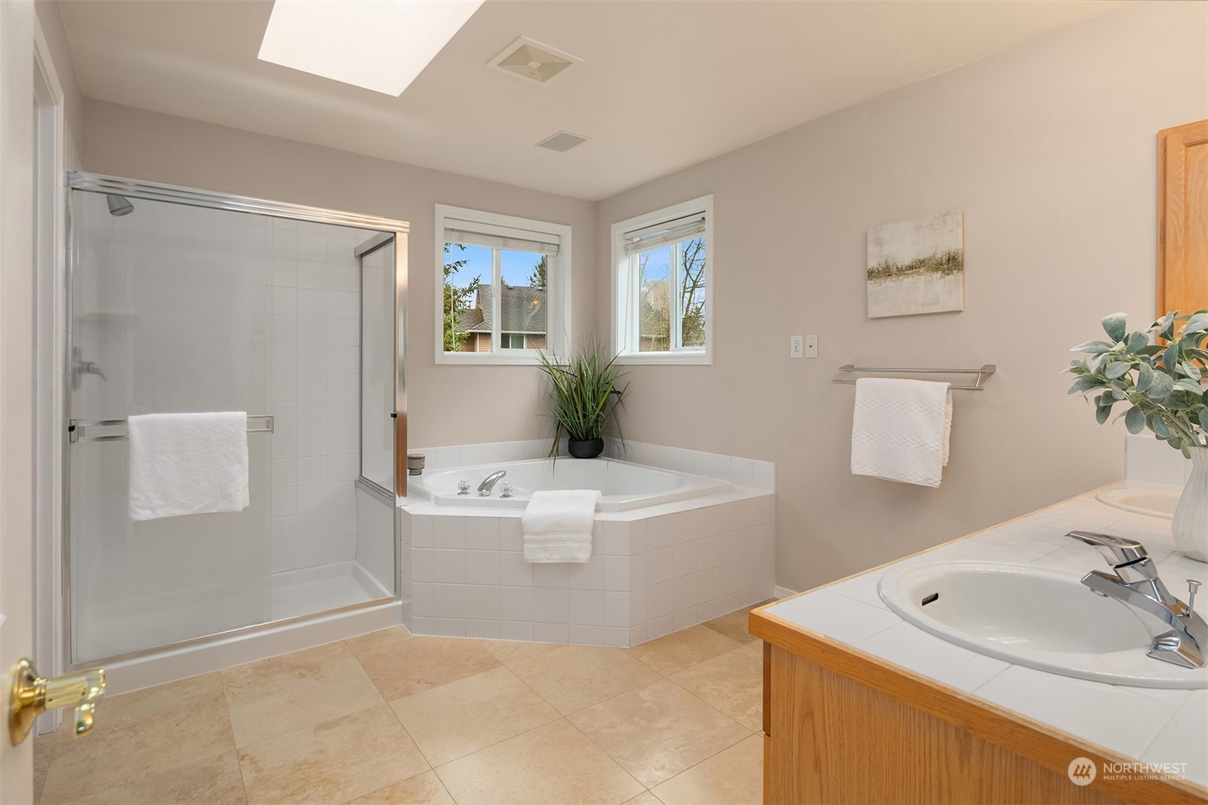 4706 Northeast 23rd Street Renton, WA 98059 - Photo 20 of 31 Gallery Image 20