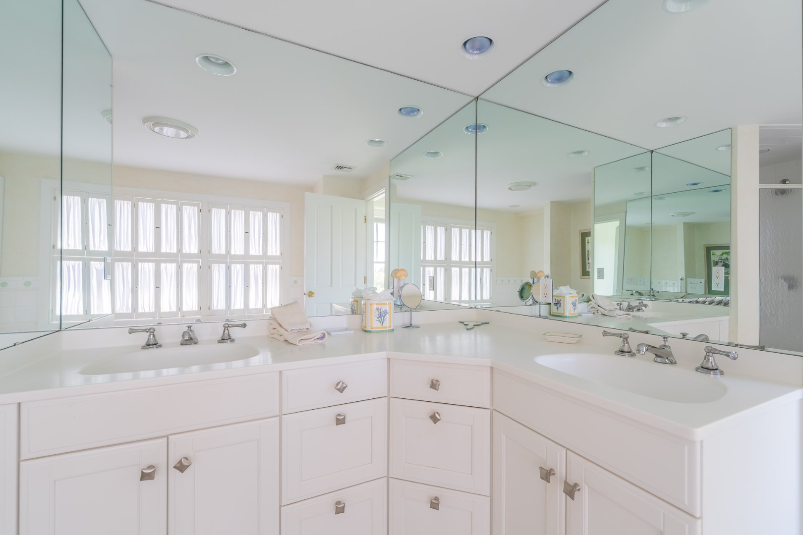 46 Baxter Road Nantucket, MA 02554 - Photo 13 of 25