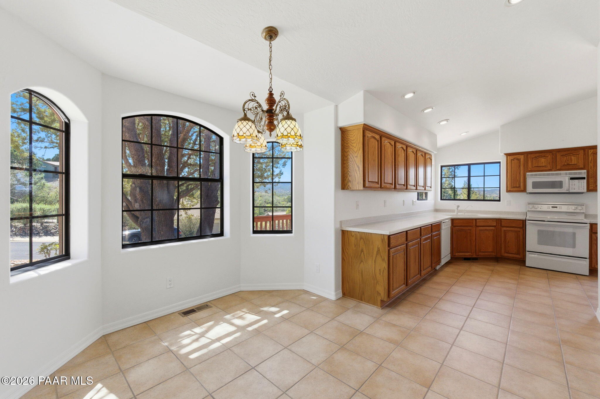 623 Wilderness Point Prescott, AZ 86303 - Photo 31 of 63 20-Breakfast Nook