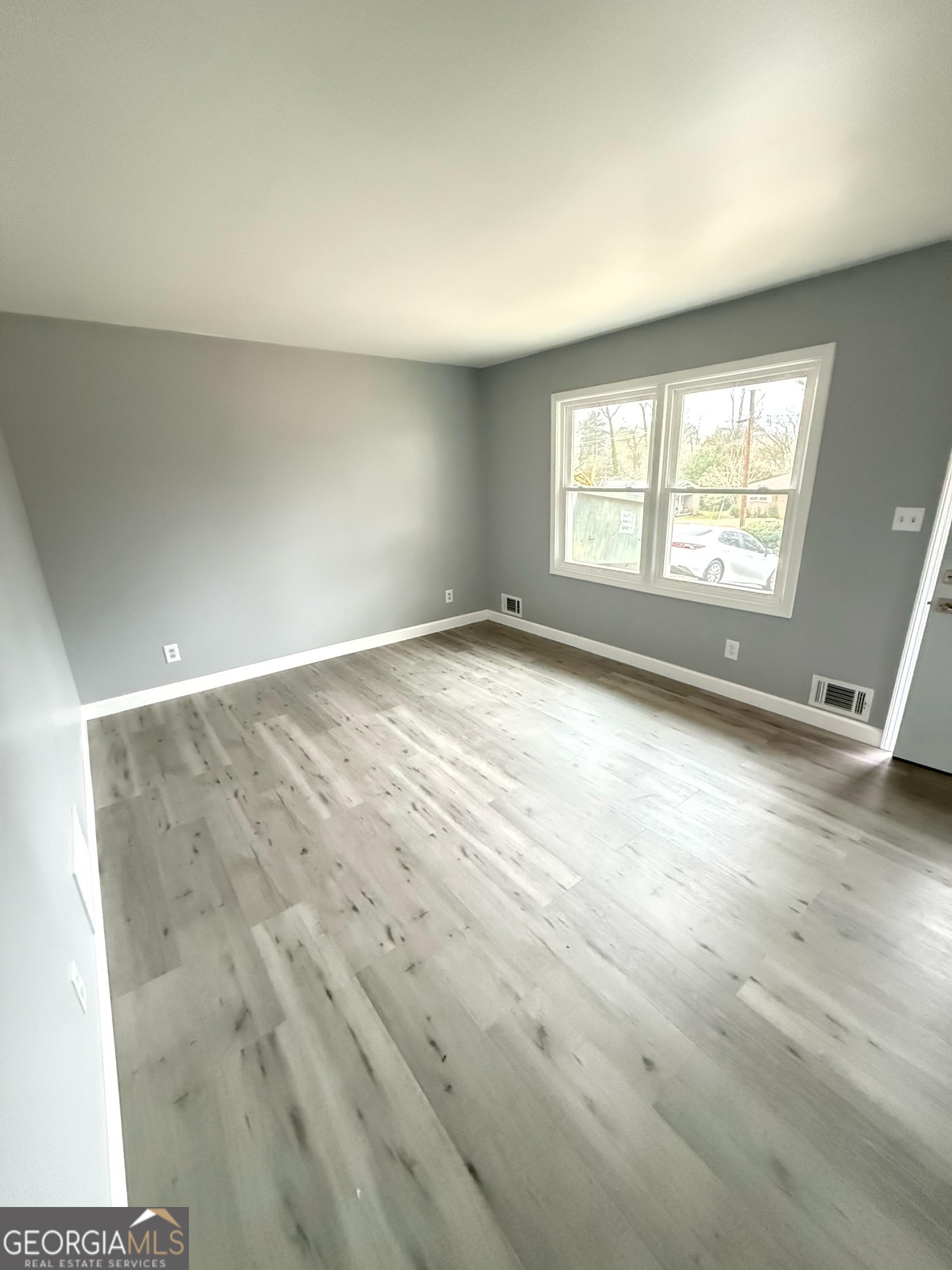 2242 Chamois Court Decatur, GA 30035 - Photo 3 of 11